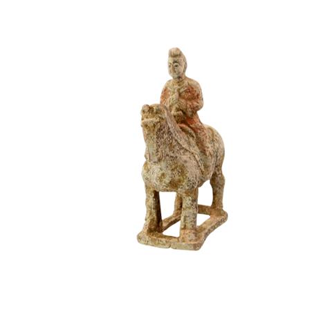 Pferd mit  Reiter im Tang-Stil. CHINA, wohl um 1900