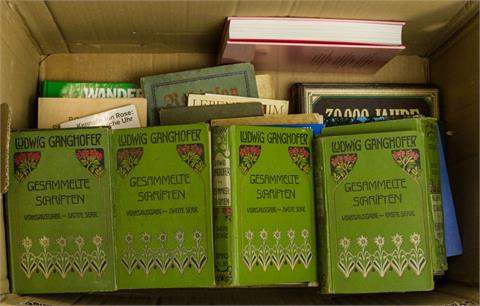 Große Bücherkiste mit Fundgrubencharakter - U.a. Ludwig Ganghofers Gesammelte Schriften in mehreren Bänden,