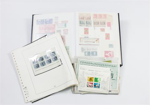 Briefmarken - Deutschland. Einsteckbuch mit interessantem Material.