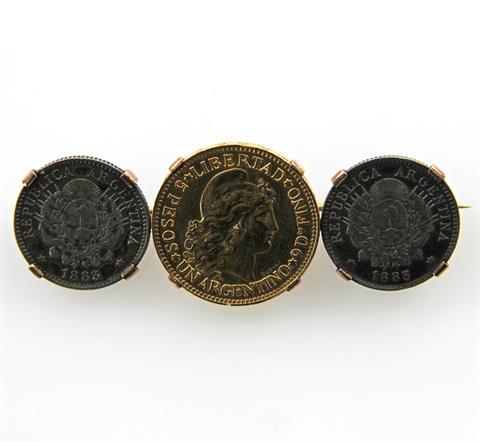 Münzbrosche mit GOLD - 3-teilig, Argentinien 1 x 5 Pesos 1886 sowie 2 x 10 Cent 1883,