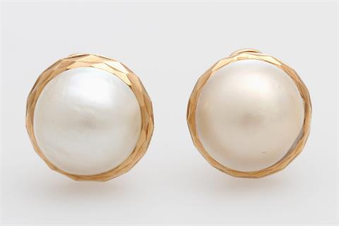 Ohrclips/ Stecker (Paar) besetzt mit je einer Mabé- Perle.