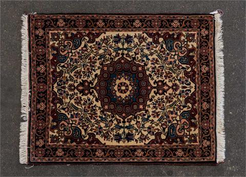 Orientteppich. 20. Jhdt., 86x70 cm