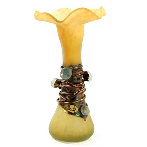 Bez. MADY Vase im Jugendstil, Glas/ Kupfer, 20. Jh.