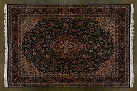 Orientteppich. WASIRABAD/PAKISTAN, 20. Jh., 365x278 cm