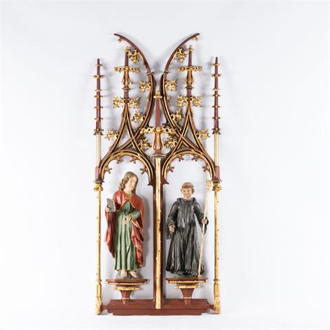 Neogotische Zierschnitzerei mit Heiligenfiguren, 19.Jh.,