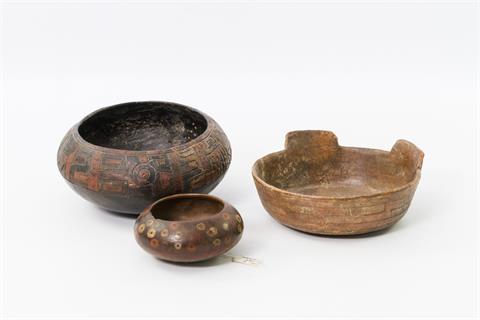 Drei Rundschalen aus Keramik. MITTELAMERIKA
