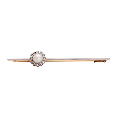 Stabbrosche besetzt mit einer Perle (wohl Naturperle) umrahmt von zwölf Diamant- Rosen zus. ca. 0,10 ct.