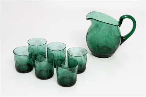 AUS DER SAMMLUNG DER MARKGRAFEN UND GROßHERZÖGE VON BADEN (Sotheby's 1995): BÖHMEN Wasserkrug mit 6 Gläsern, um 1900.