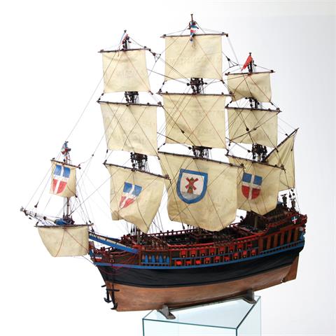 Gewaltiges Modellschiff: Originalgetreue Nachbildung der holländischen Fregatte 'Marie Crista', gefertigt durch den Bootsmann