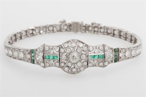 Armband im Stil des ART DECO rundum ausgefasst mit insges. 77 Altschliff-Diamanten zus. ca. 3,8cts,