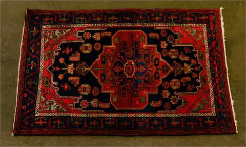 Orientteppich. KOLIJAI/PERSISCH-KURDISTAN, 1. Hälfte 20. Jh., ca. 185x130 cm