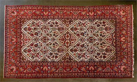 Orientteppich. PERSIEN, 20. Jh., 370x241 cm