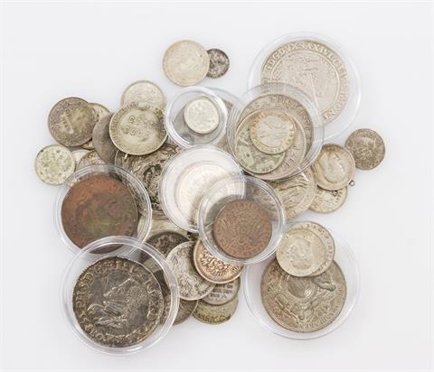 Konvolut - aus ca. 1500/1927, über 40 Münzen + Medaillen,
