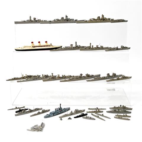 WIKING 41 Modellschiffe meist Kriegsschiffe, 1930er Jahre,