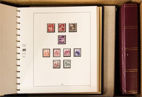 Briefmarken - BRD: Sammlung BRD in 5 Safe Alben und 1 Steckbuch.