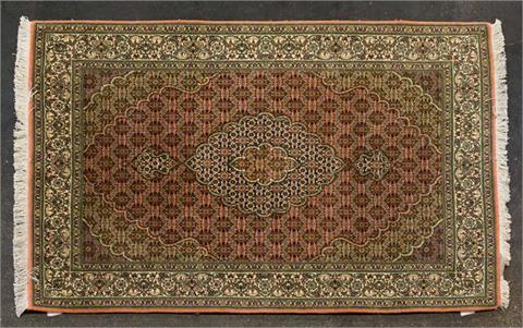 Orientteppich. PERSIEN, 20. Jh., ca. 158x106 cm