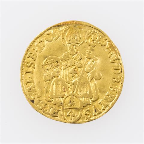 Erzbistum Salzburg/Gold  - 1/4 Dukat 1709, Av: Sitzender St. Rudbertus,