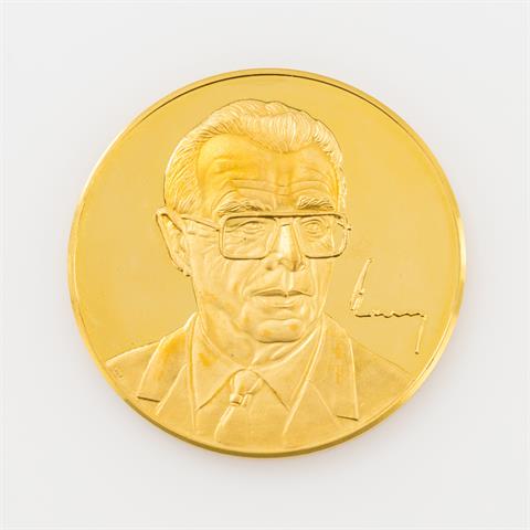 GOLDmedaille - GOLDmedaille der "Heinz-Herbert Karry Stiftung - Für mutiges und engagiertes Eintreten
