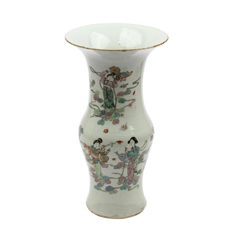 Vase. CHINA, um 1900.