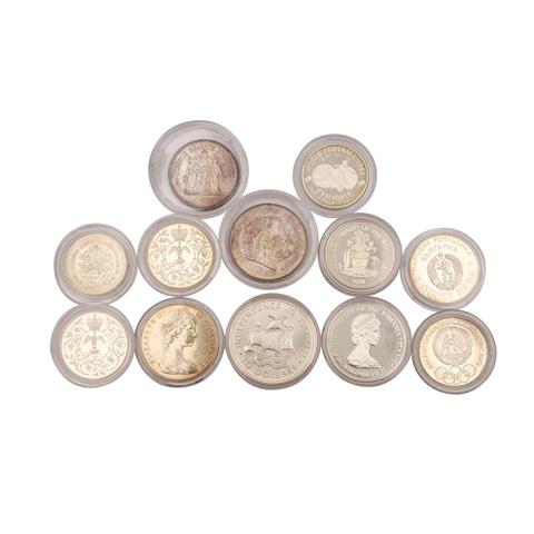 Weltmünzen - Konvolut von 10 Silbermünzen,