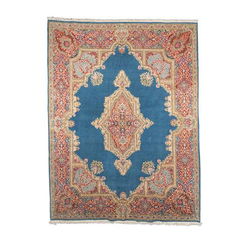 Orientteppich. KIRMAN/IRAN, 20. Jh., ca. 350x250 cm.