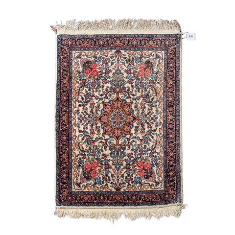 Orientteppich. IRAN, 20. Jh., ca. 99x74 cm.