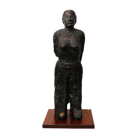 MAHRINGER, BERTHOLD (geb. 1950 Bergisch Gladbach), "Weiblicher Halbakt", Bronze,
