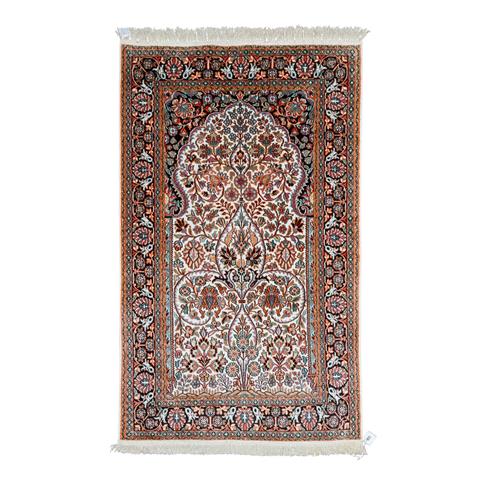 Orientteppich aus Kaschmirseide. 20. Jh., 156x95 cm.