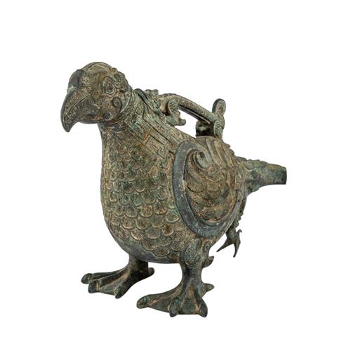 Bronze eines Vogelmischwesens. CHINA.