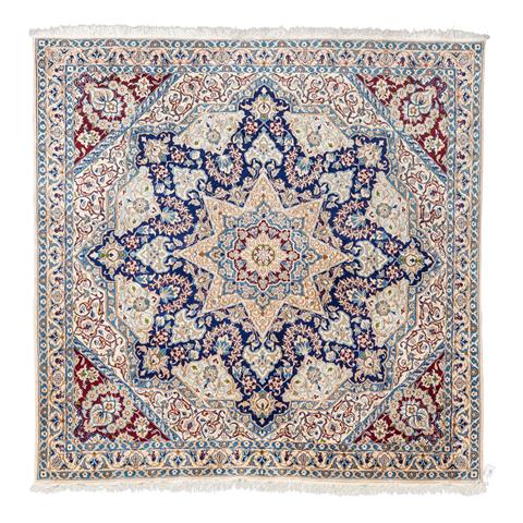 Orientteppich. NAIN/IRAN, 20.Jh., 192x193 cm.