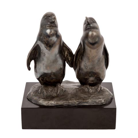 BILDHAUER DES 20.JH. "Zwei Pinguine"