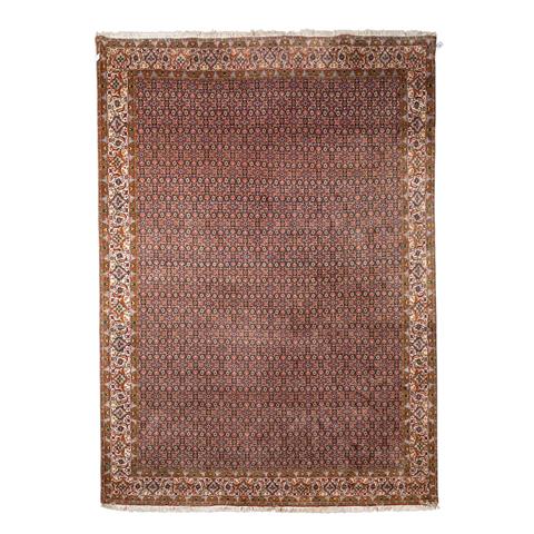 Orientteppich. BIDJAR/PERSIEN, 20. Jh., 348x253 cm.