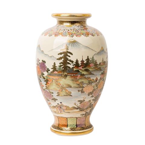 Prächtige Satsuma-Vase. JAPAN, Meiji-Zeit (1868-1912).