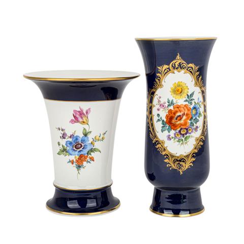 MEISSEN Zwei Vasen mit Kobaltblau 20.Jh.