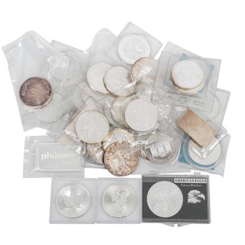 35 Silberunzen in Form von Münzen und Barren,