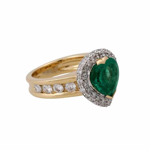 Ring mit kolumbianischen Smaragd ca. 3,74 ct,
