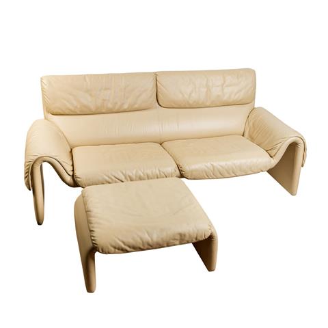 DE SEDE "Zweier Lounge Sofa mit passendem Ottoman"