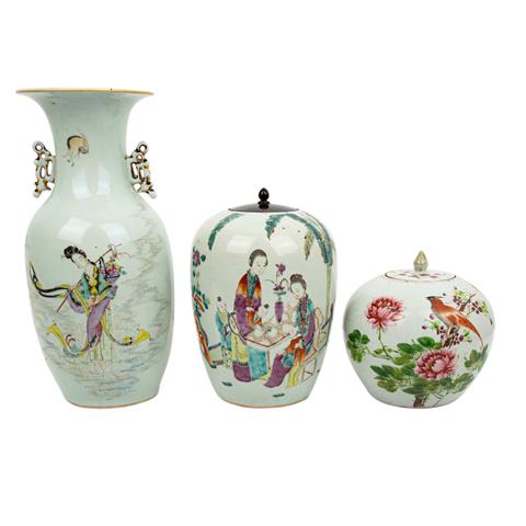 Drei Vasen. CHINA, um 1900