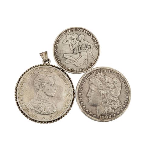 Kleinkonvolut, 3 Silbermünzen: Kaiserreich Preussen 5 Mark 1914 (ss/ss+), gefasst,