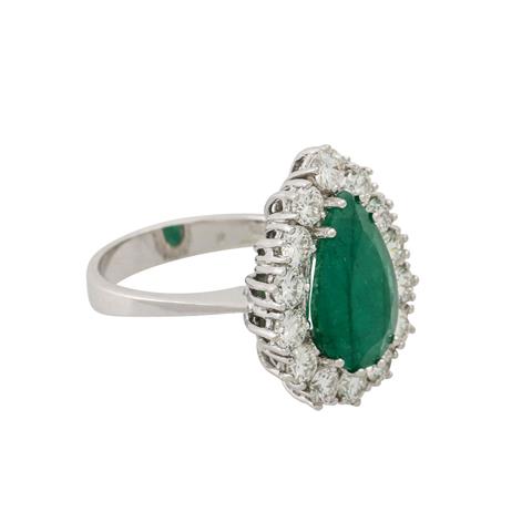 Ring mit Smaragdtropfen, ca. 3,8 ct (punziert),