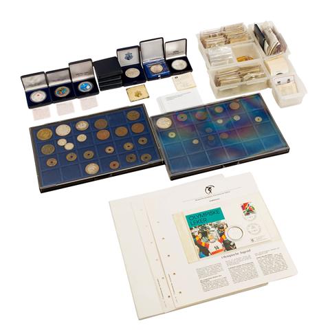 Fundgrubenbox I mit u.a. Farbmünzen Palau,