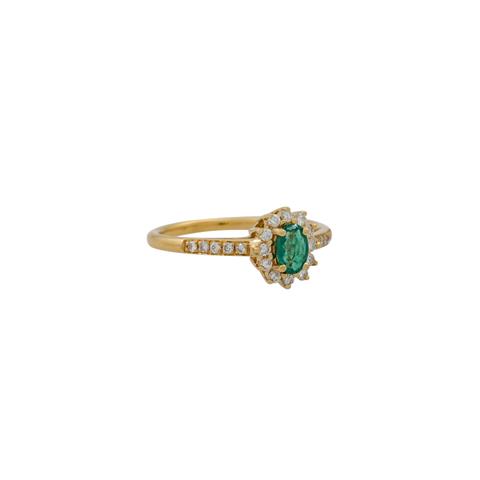 Ring mit Smaragd 0,3 ct und Brillanten von zus. ca. 0,22 ct,