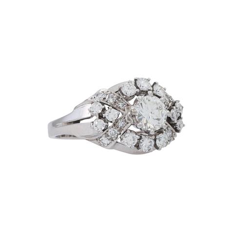 Ring mit Diamanten von zus. ca. 1,41 ct (punziert).