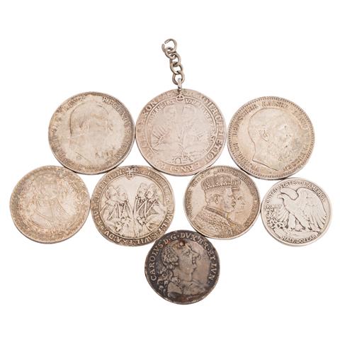 Wildes Konvolut von 8 Münzen, darunter Sachsen Coburg Eisenach Taler,