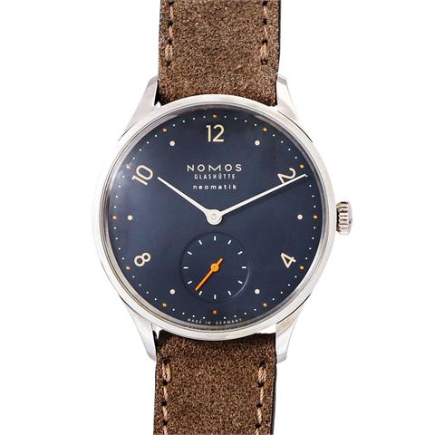 NOMOS Minimatik "Nachtblau", Ref. 1205. Armbanduhr. Aktueller Neupreis: 3.000,- Euro.