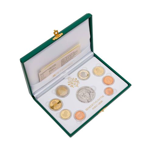 Vatikan - KMS 3,88€ 2010 mit Sterlingsilbermedaille,