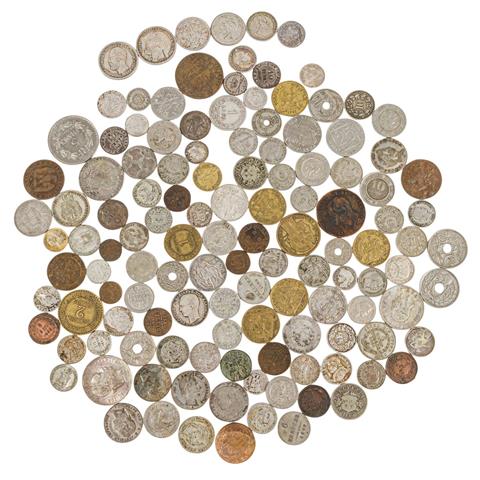 Konvolut verschiedener Silbermünzen und meist Kleinmünzen,