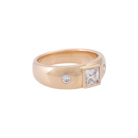 Ring mit Diamant im Princess-Cut ca. 0,5 ct