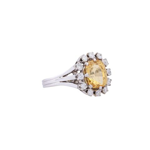 Ring mit gelbem Saphir ca. 4,5 ct