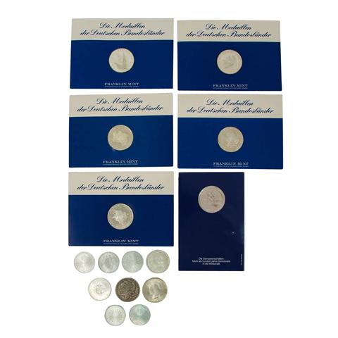 Kleines Konvolut Münzen und Medaillen BRD, Kanada, USA, mit SILBER -